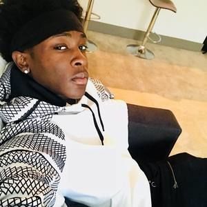 Meet your Posher, Leo